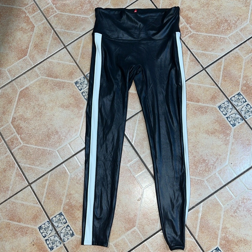 SPANX faux leather leggings tights pants bottoms